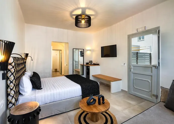 Hill Suites