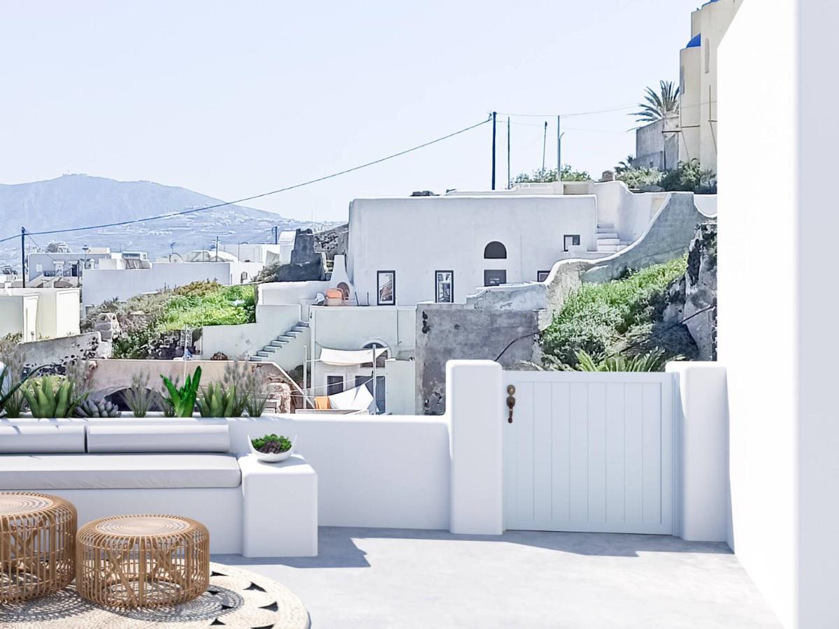 Hill Apartahotel Fira (Santorini)