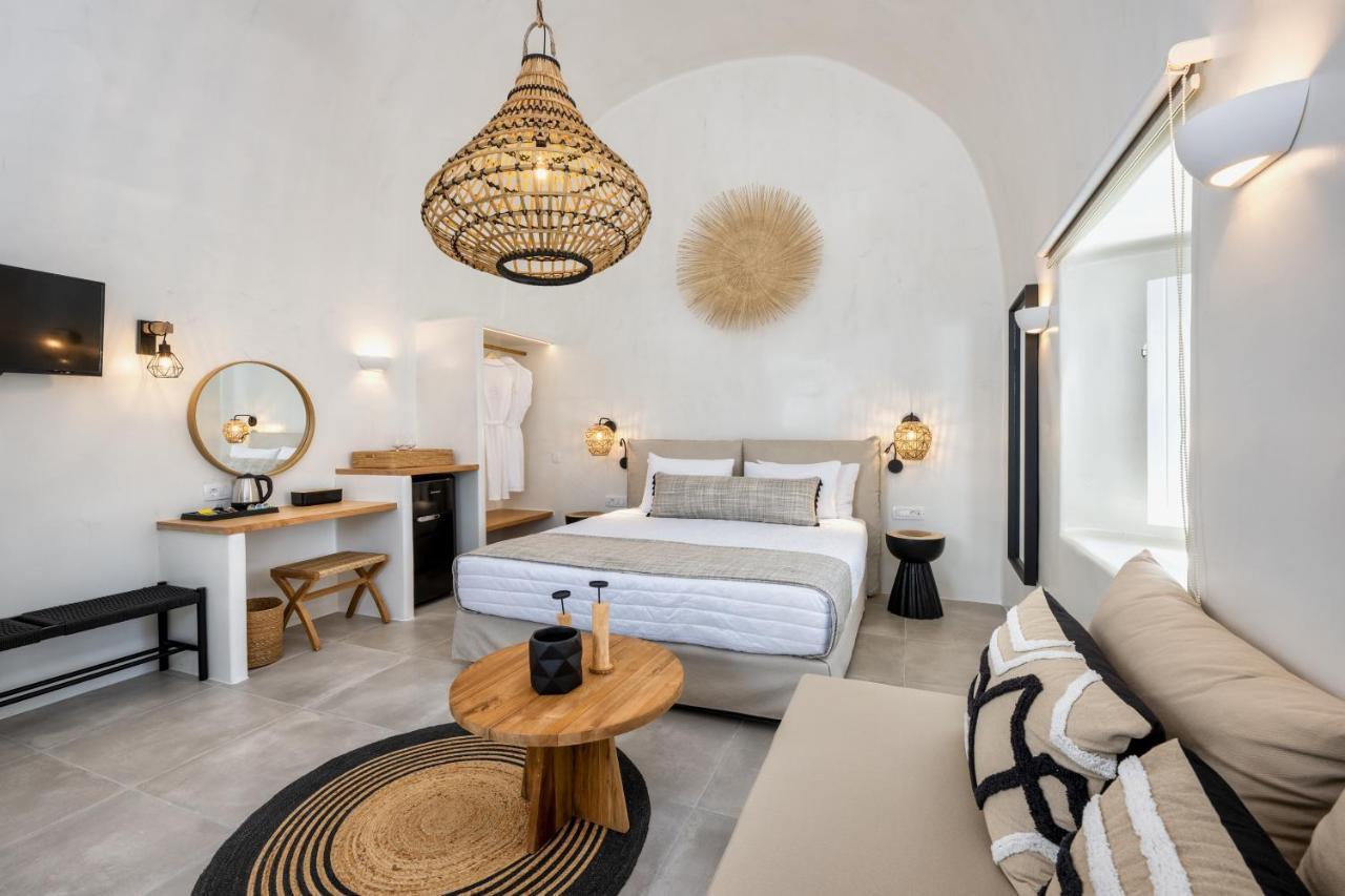 Hill Apartahotel Fira (Santorini)